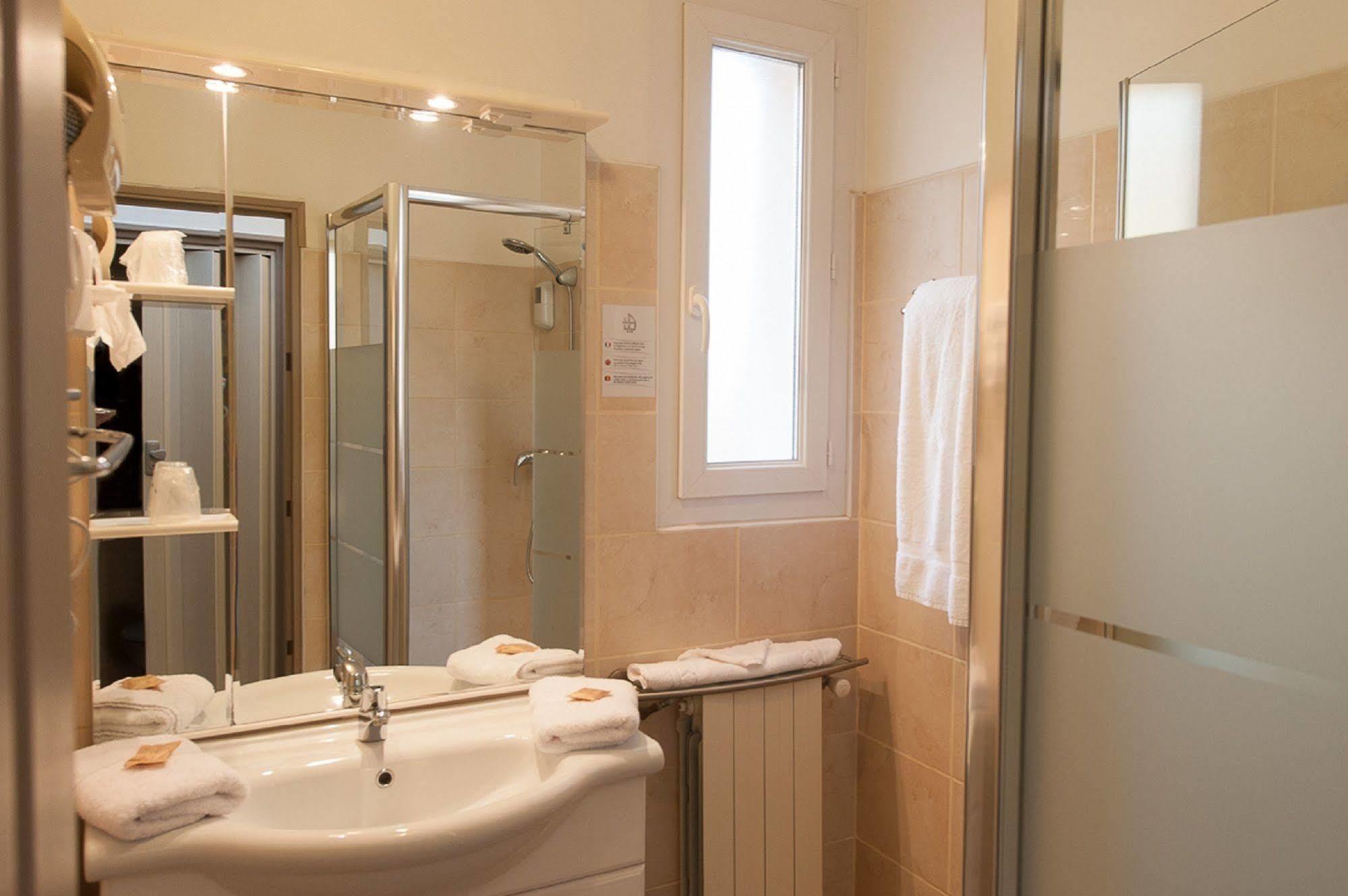 Hotel Sainte Anne - Apt Buitenkant foto